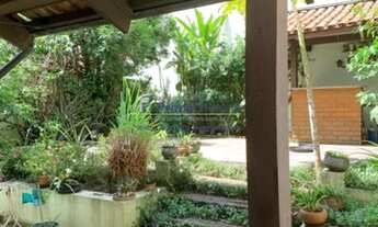 Imagem 4: SOBRADO : 4 Dormitórios, 1 Suíte, 200 m², Quintal, Área Gourmet, Canil, Próximo ao Metrô