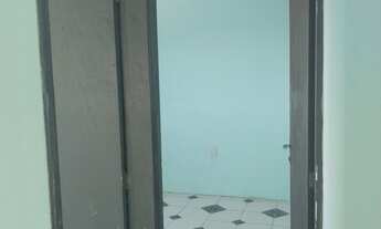 Imagem 7: Imóvel residencial com três casas e ponto comercial