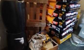 Imagem 4: Casa de ração Galpão / depósito com venda por R$1