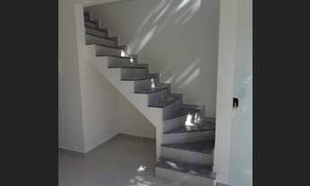 Imagem 5: Casa Duplex para venda possui 80 m2 quadrados com 2 Suítes, em Santíssimo