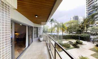 Imagem 4: Apartamento nobre, alto padrão, 216m2, 4 dormitórios, (2 suítes), 3 vagas, bem localizado