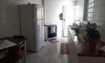 Imagem 2: Casa no Jardim dos Oliveiras, 4 quartos