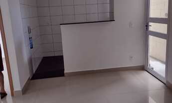 Imagem 2: Excelente área privativa, com 2 quartos, 1 vaga de garagem - Bairro Três Barras - Contagem