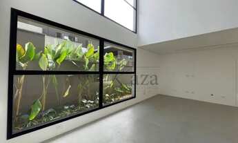 Imagem 7: Casa de Alto Padrão - Residencial Jardim do Golfe - 365m² - 04 Dormitórios - 04 Suítes