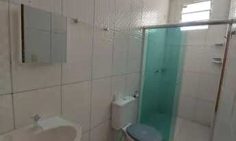 Imagem 6: Casa para Alugar no Parque das Laranjeiras com 3 quartos / Via Pública / Leia o Anúncio c