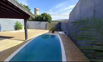 Imagem: CASA COM 2 DORMITÓRIOS E PISCINA. EM ASSIS/SP