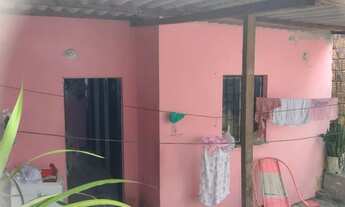 Imagem 2: Casa c 2 quartos,banheiro, sala e cozinha conjugada