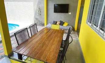 Imagem 2: Casa com piscina e área de lazer, 2 quartos