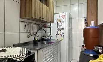 Imagem 4: Apartamento 02 dormitórios, reformado, a poucos metros da Praia na melhor rua da Tupi