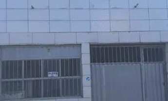 Imagem: Vendo ou troco terreno com três casas