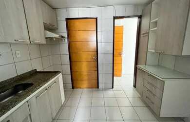 Imagem 2: DM/Apartamento para venda tem 70 metros quadrados com 3 quartos em Encruzilhada - Recife