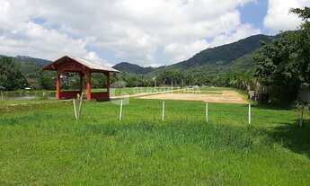 Imagem 4: Chácara com moradia em alvenaria