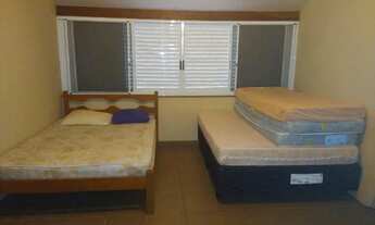 Imagem 3: Ubatuba Sobrado 2 quartos cond piscinas e churrasqueira