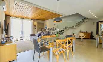 Imagem: Casa em condomínio em Santa Felicidade