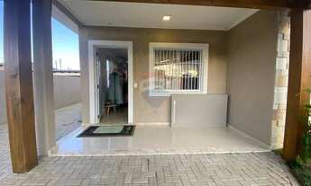 Imagem 4: Casa Moderna em Capão da Canoa: Conforto e Estilo