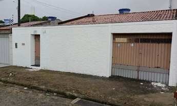 Imagem: EXCELENTE CASA 4 QUARTOS SENDO 1 SUITE NO