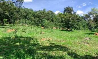 Imagem 6: Fazenda de 20mil metros, riacho margeando todo fundo do terreno Serra do Cipó