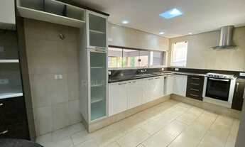 Imagem: Locação de casa em condominio fechado