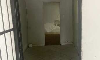 Imagem: Casa em ótimo estado, localizado em avenida