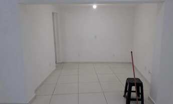 Imagem 2: VENDE-SE - 2 CASAS + LOJA COMERCIAL
