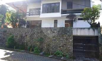 Imagem 4: Rua fechada em São Francisco