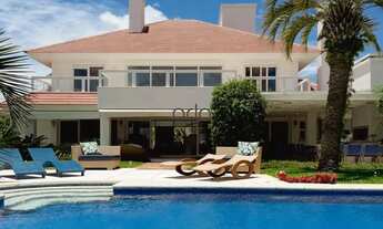 Imagem: Casa de alto padrão à venda com 04 suítes