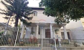 Imagem: Casa de quatro quartos no Alto dos Passos