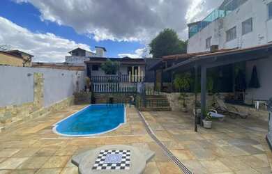 Imagem: Casa com 2 Quartos e 3 banheiros à Venda