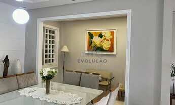 Imagem 3: Casa Ampla à Venda 132m² em Capoeiras: Piscina, Jardim, Quiosque Gourmet e 300m² de Terren