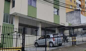 Imagem: Apartamento com Armários e Cozinha Americana