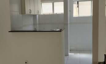 Imagem 3: Apartamento com Armários e Cozinha Americana