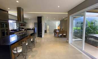 Imagem 2: Casa de condomínio para aluguel com 330 metros quadrados com 4 quartos