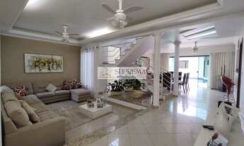 Imagem: Sobrado com 3 quartos, 302 m²Condomínio