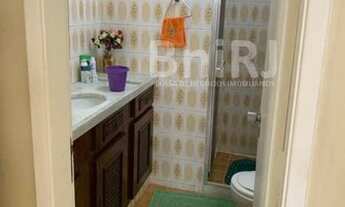 Imagem 5: Amplo, muito silencioso e ventilado apartamento em rua nobre de Copacabana