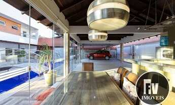 Imagem 7: Casa Mobiliada com 4 Suítes para Locação Anual no Centro em Balneário Camboriú/SC