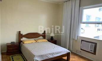 Imagem 3: Amplo, muito silencioso e ventilado apartamento em rua nobre de Copacabana