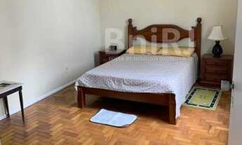 Imagem 2: Amplo, muito silencioso e ventilado apartamento em rua nobre de Copacabana