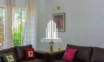 Imagem: Casa à venda com 220m², 4 quartos e 4