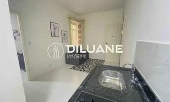 Imagem 5: Quarto e sala em Copacabana todo reformado no posto 4 5 próximo do metrô praia silencioso