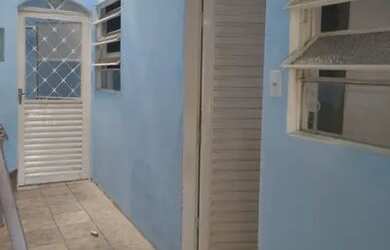 Imagem 2: Alugo casa de fundos com vaga de garagem, QNL Taguatinga