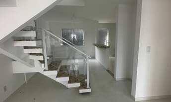 Imagem: EXCELENTE CASA TRIPLEX COM 4/4 NO MIRAGEM