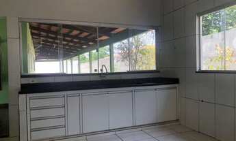 Imagem 7: Casa grande com piscina