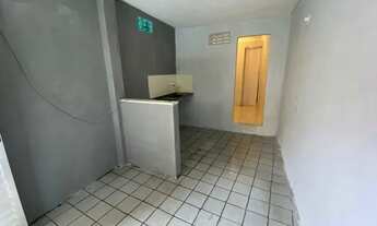 Imagem 2: Aluga-se kitnet Quarto com aluguel por R$300 /mês