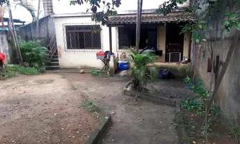 Imagem: Lote com 02 residências