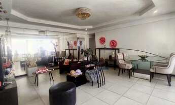 Imagem 2: Apartamento amplo com 178m² no bairro Grageru