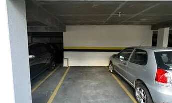 Imagem 2: Ap 2qtos mobiliado Parolin alg 1699,oo mais taxas