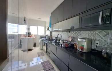 Imagem 14: Apartamento semi-mobiliado 02 dormitórios, 01 suíte, sala ampla, sacada envidraçada vista