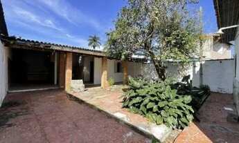 Imagem 2: Casa na praia com 3 dormitórios, à 850 mts do mar. Itanhaém/SP