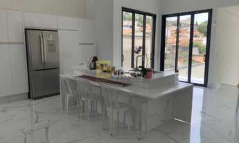 Imagem 2: Casa à venda no Condomínio Residencial Vivenda das Pitangueiras em Valinhos/SP