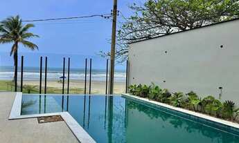 Imagem 6: Suíte vista mar, banheira e café da manhã